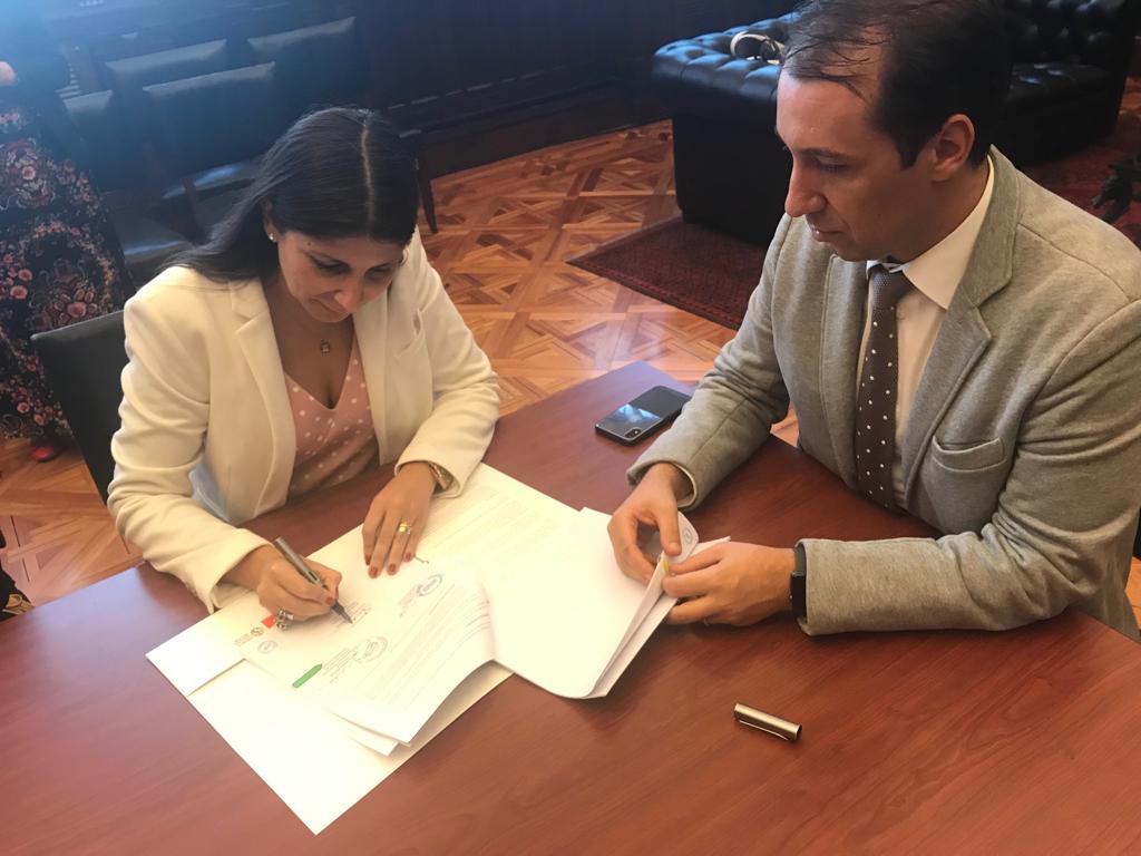 Unidad Administradora de Tribunales Tributarios y Aduaneros firma Convenio de Colaboración con Archivo Nacional